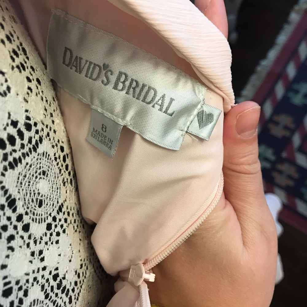David’s bridal bridesmaids dress in color Petal - Picture 3 of 4
